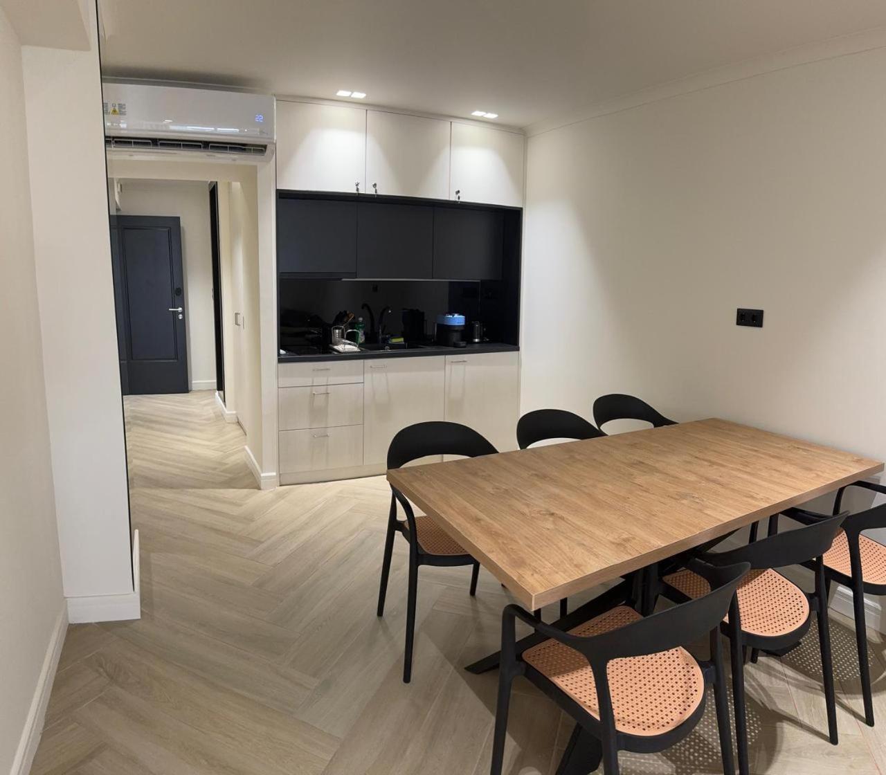 Aparthotel Triple A - Near Ermou Shopping Street - Family Hospitality - Free Parking! Athen Exterior foto